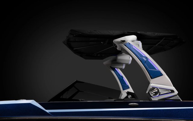 Alpha E3+ with SolidShade; The Alpha E3+ with SolidShade delivers the ultimate trifecta – more storage, more convenience, and more shade.