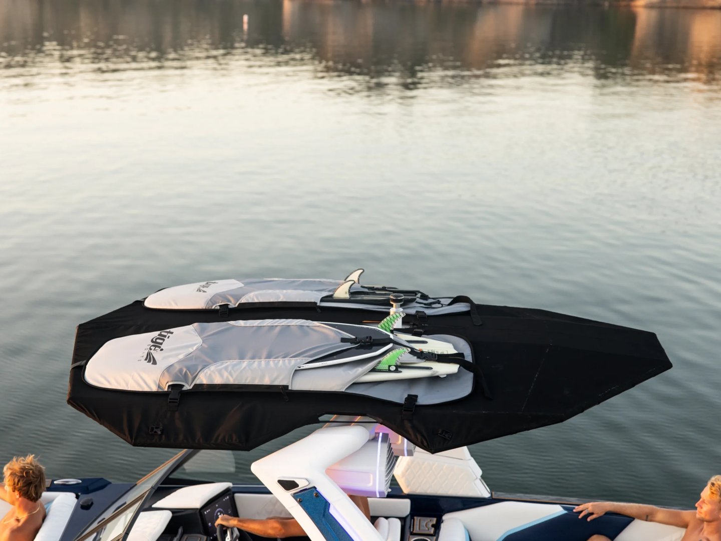 Alpha E3+ with SolidShade Alpha E3+ with SolidShade