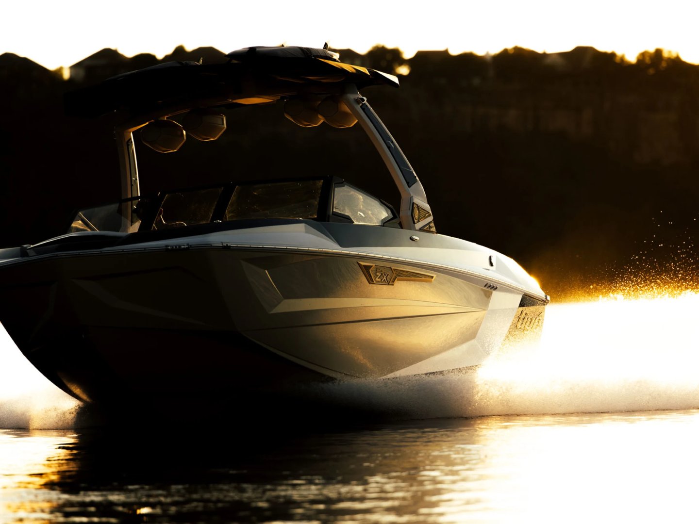 Ultré ZX Class Exclusive Features Ultré ZX Class Exclusive Features